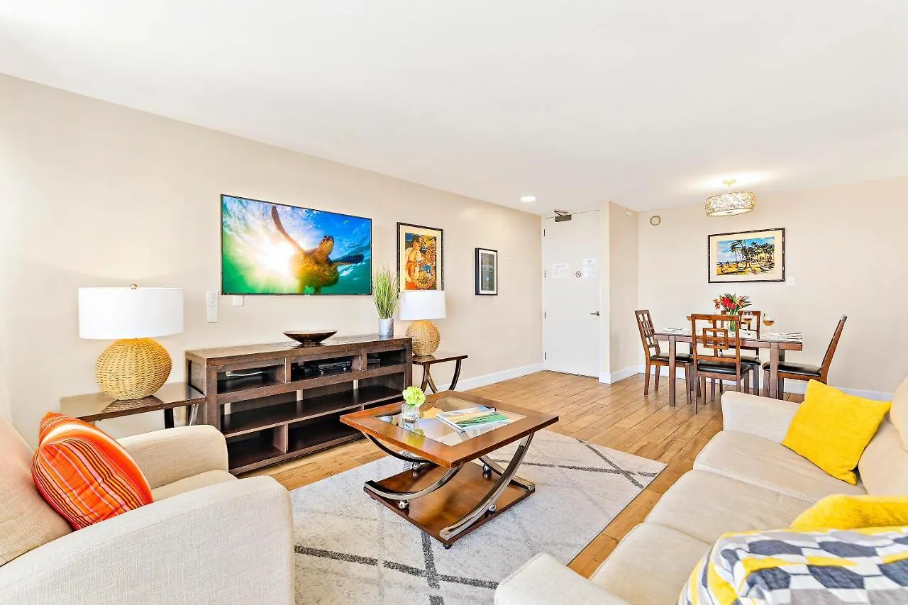 Waikiki Banyan 1Br With Great Ocean Views, Steps To Beach & Parking! Honolulu 0*,  United States