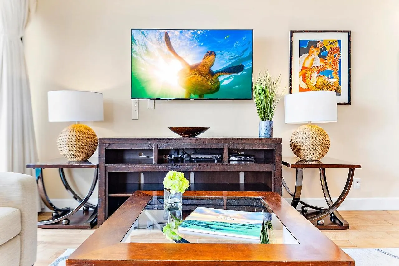 Waikiki Banyan 1Br With Great Ocean Views, Steps To Beach & Parking! Honolulu Apartment