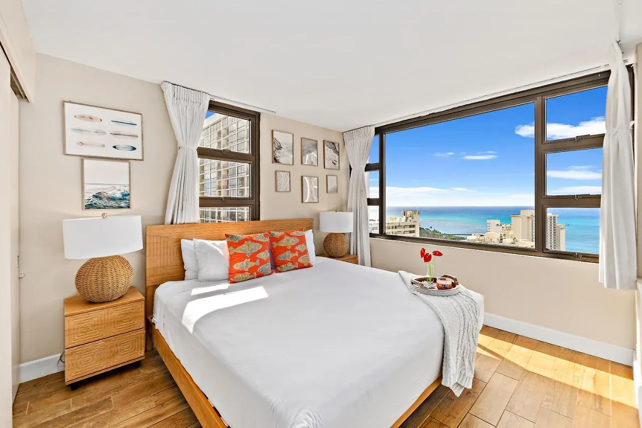 Waikiki Banyan 1Br With Great Ocean Views, Steps To Beach & Parking! Honolulu