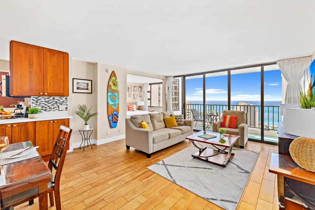 Waikiki Banyan 1Br With Great Ocean Views, Steps To Beach & Parking! Honolulu
