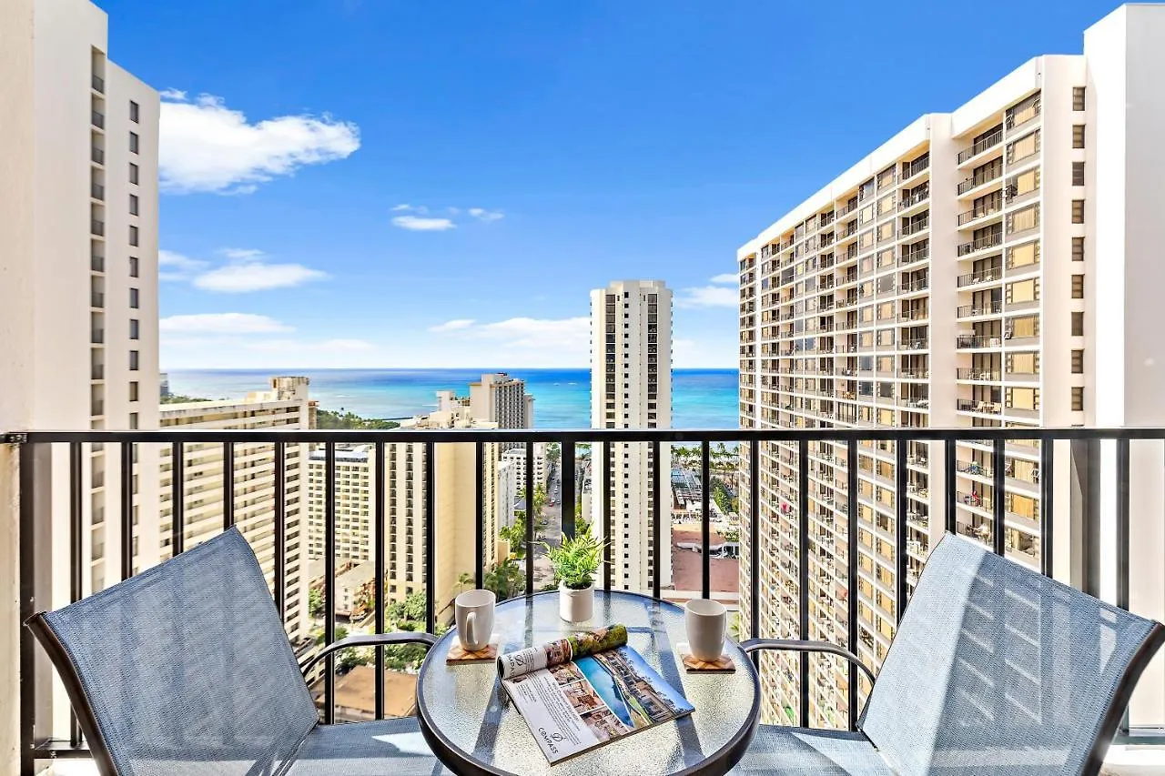 Apartment Waikiki Banyan 1Br With Great Ocean Views, Steps To Beach & Parking! Honolulu